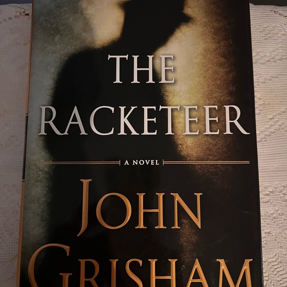 Lot of 2 John Grisham Books - Picture 2 of 9